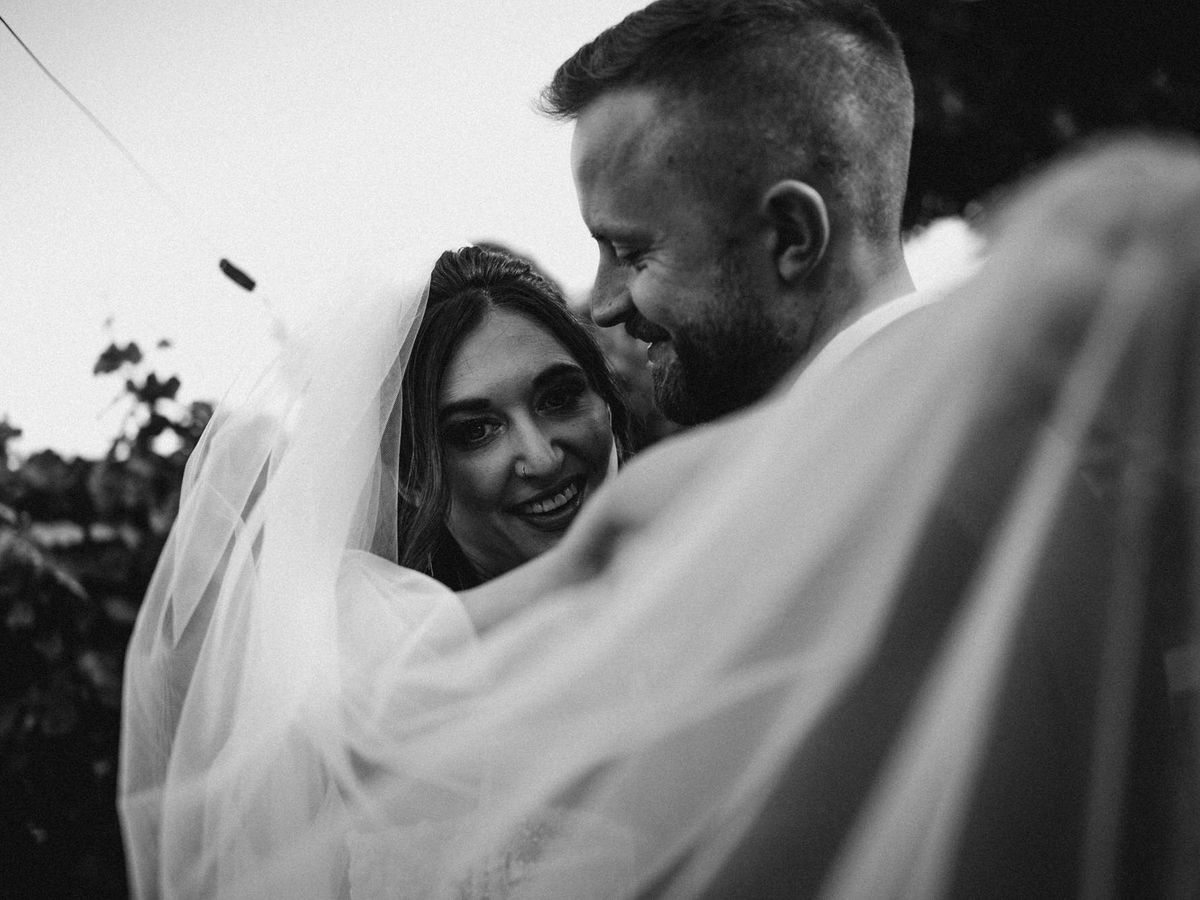 Winterhochzeit in Bretten: Romantik im Schnee – Hochzeitsfotograf Tim Schneider