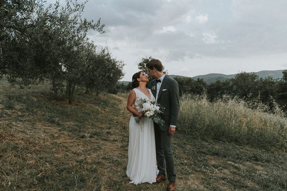 Hochzeit In Der Toskana - hochzeitsfotograf italien toskana arrezzo tuscany wedding planer free elopement hochzeit paar hochzeitsfotograf braut 00090