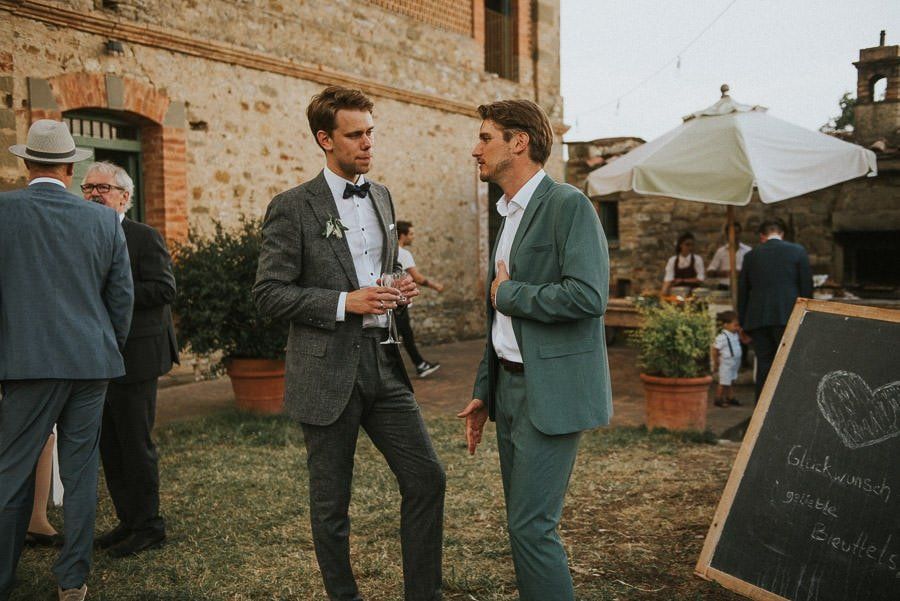 Hochzeit In Der Toskana - hochzeitsfotograf italien toskana arrezzo tuscany wedding planer free elopement hochzeit paar hochzeitsfotograf braut 00067