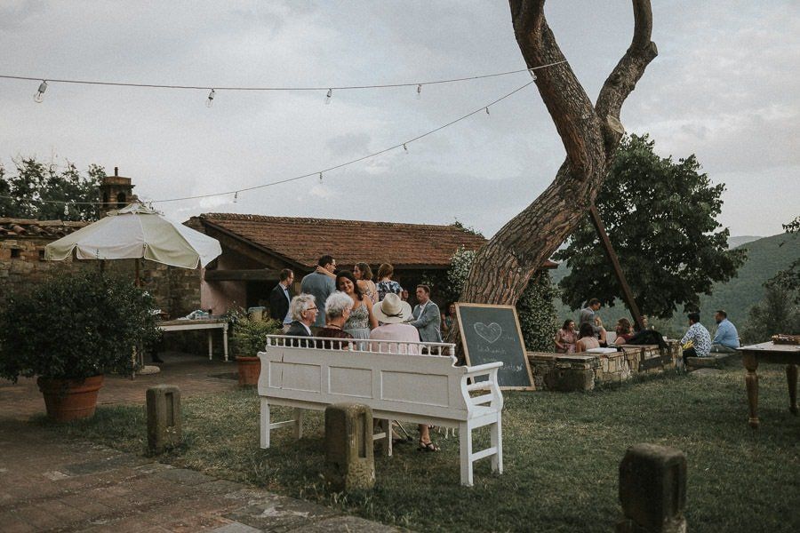 Hochzeit In Der Toskana - hochzeitsfotograf italien toskana arrezzo tuscany wedding planer free elopement hochzeit paar hochzeitsfotograf braut 00111