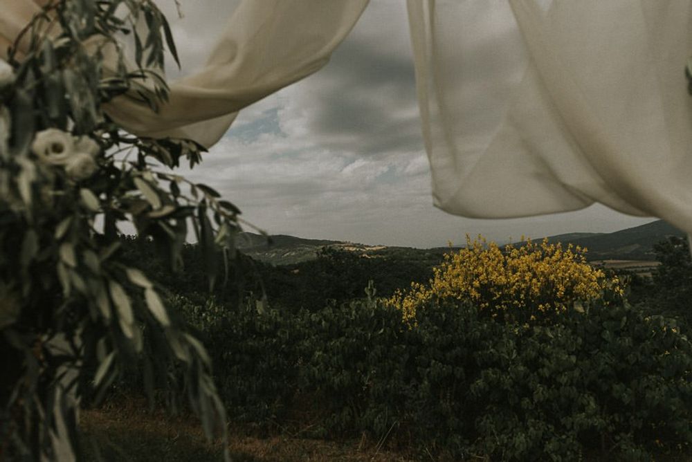 Hochzeit In Der Toskana - hochzeitsfotograf italien toskana arrezzo tuscany wedding planer free elopement hochzeit paar hochzeitsfotograf braut 00043