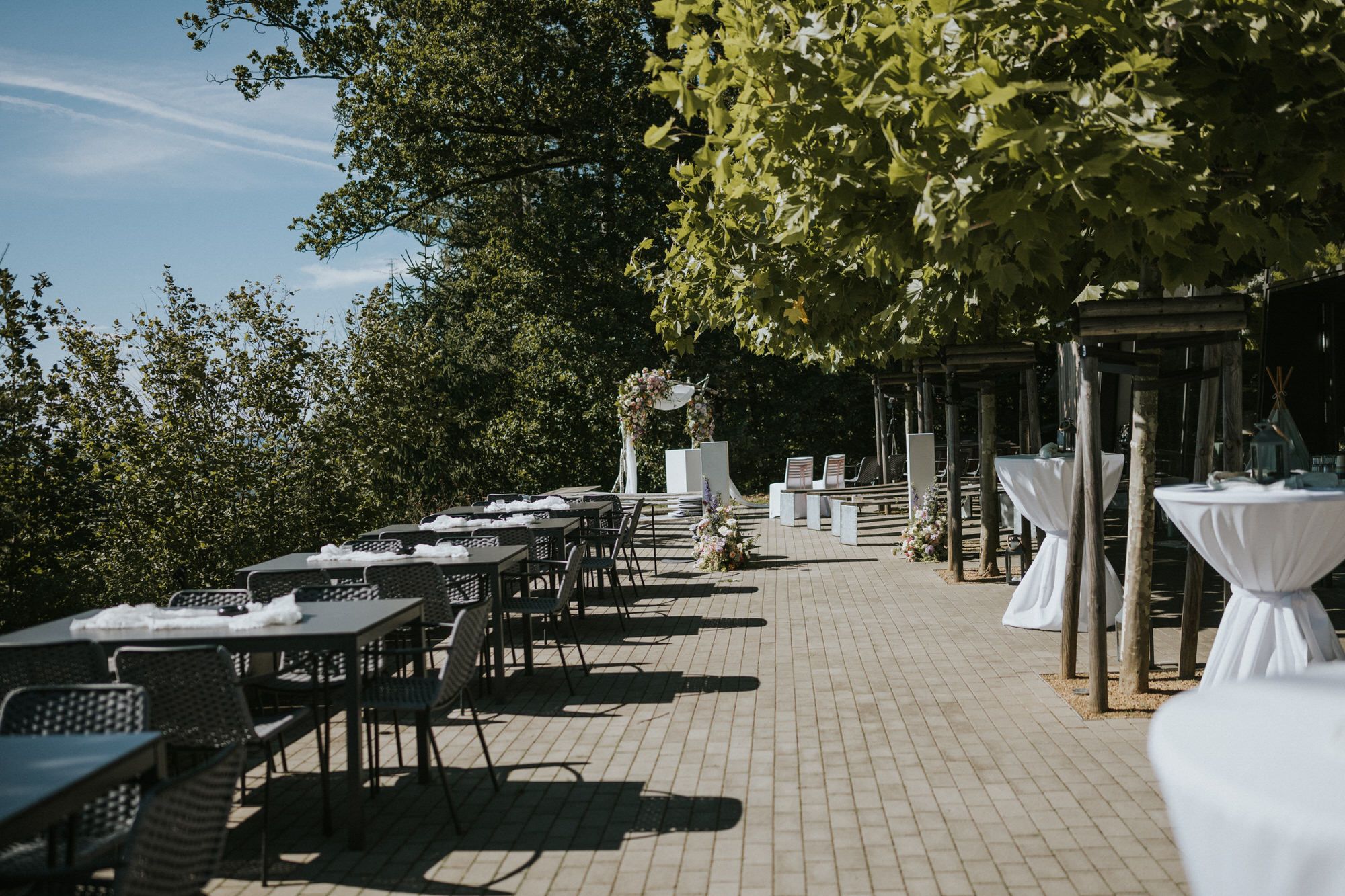 Scheunenhochzeit bei Altensteig: Rustikale Locations & Tipps – Hochzeitsfotograf Tim Schneider