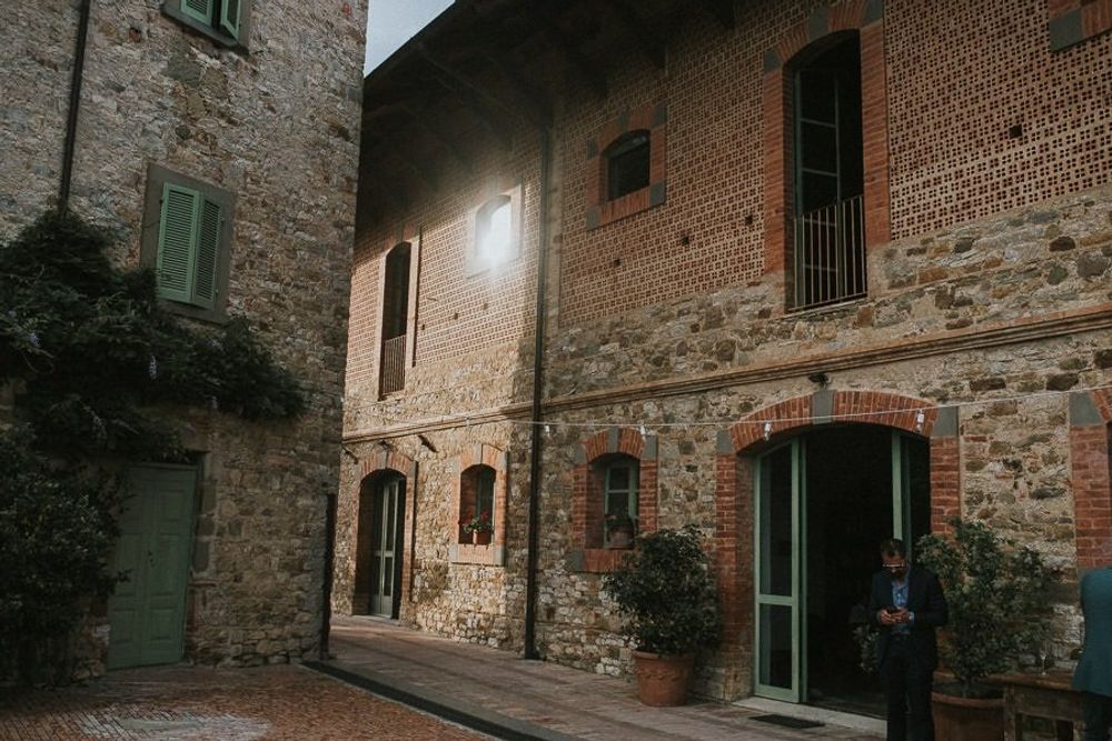 Hochzeit In Der Toskana - hochzeitsfotograf italien toskana arrezzo tuscany wedding planer free elopement hochzeit paar hochzeitsfotograf braut 00070