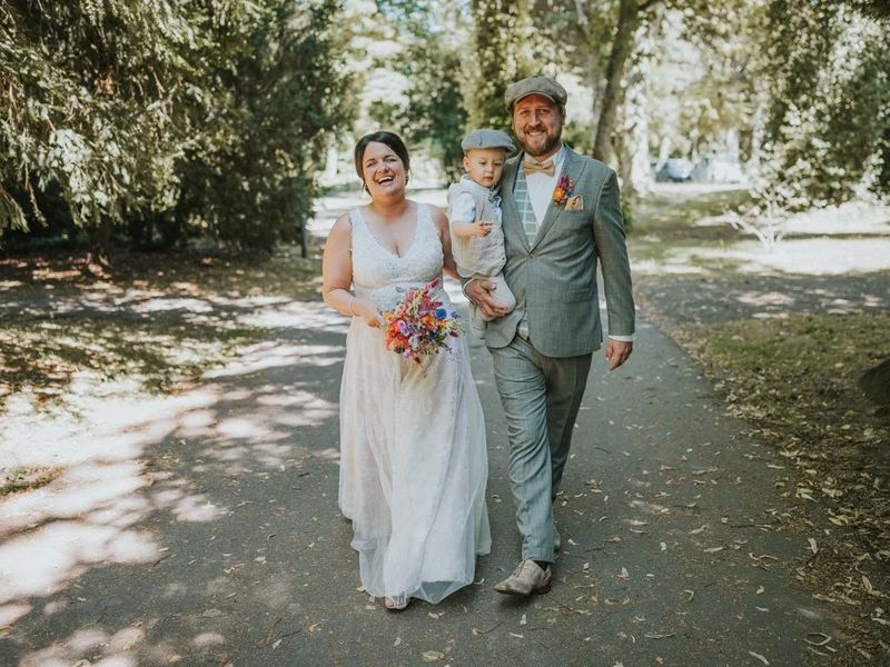 Titelbild: Hochzeit mit Sangria und Tapas in Neuss.