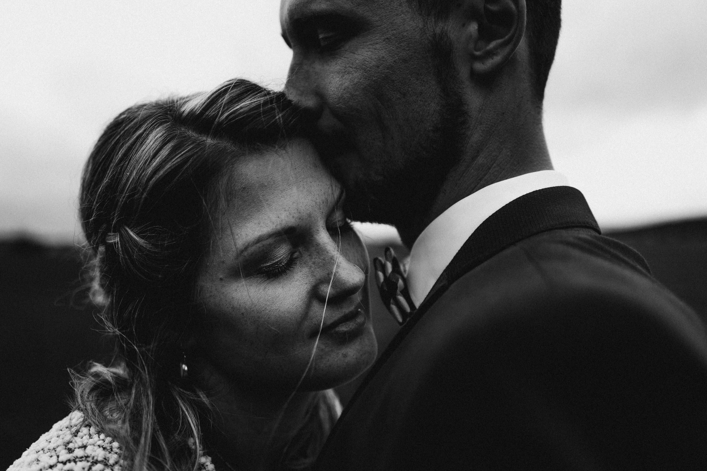 First Look Shooting in Bad Driburg: Emotionale Momente – Hochzeitsfotograf Tim Schneider