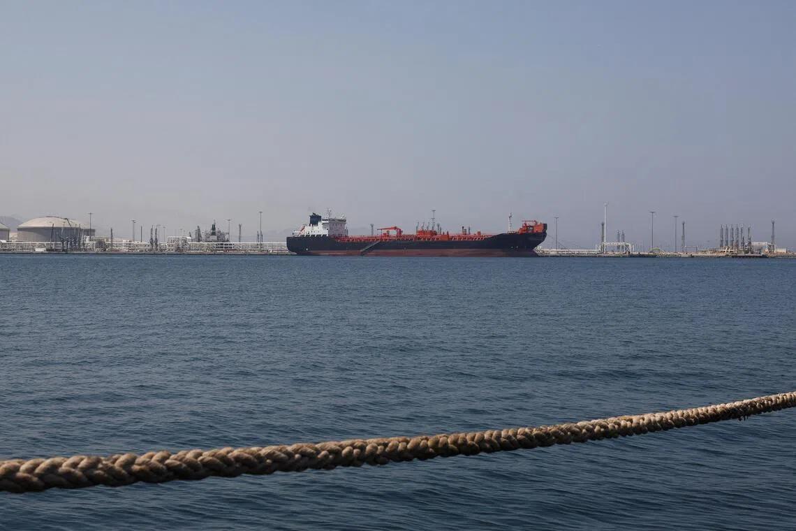 US-Iran Conflict Pause: Oil Prices Plummet Amid Uncertainty