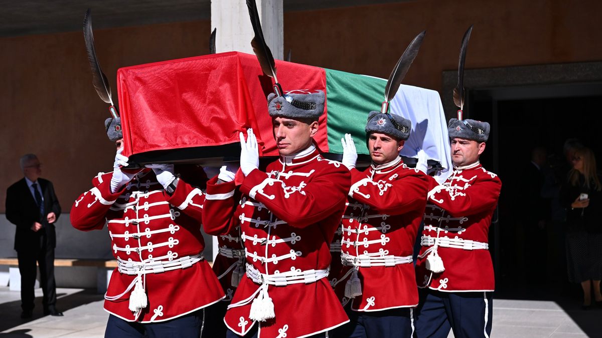 A Medieval King Returns: Bulgaria, Greece, and the Politics of a Thousand‑Year‑Old Coffin