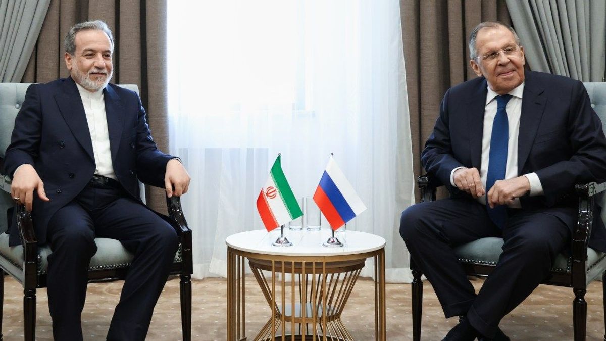 Caspian Sea Strike: Ukraine's Expanding Reach and Iran's Retaliation Warning