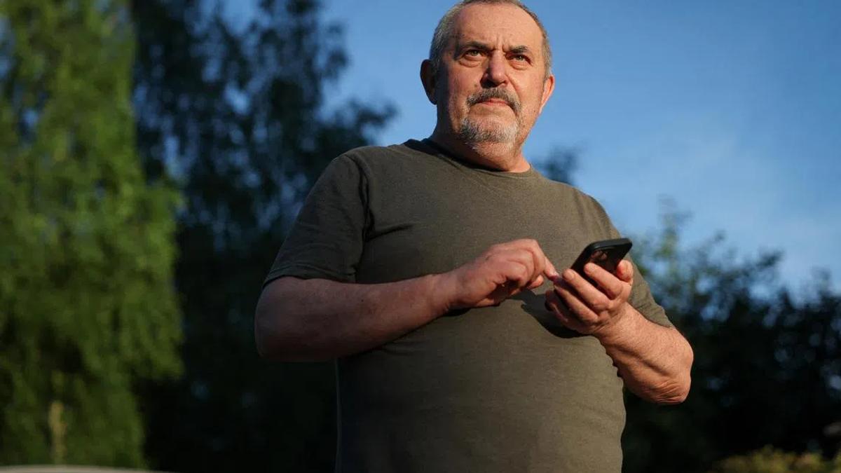 Kremlin Accused of Sabotaging Anti-War Politician's Duma Bid Amid Intensified Crackdown