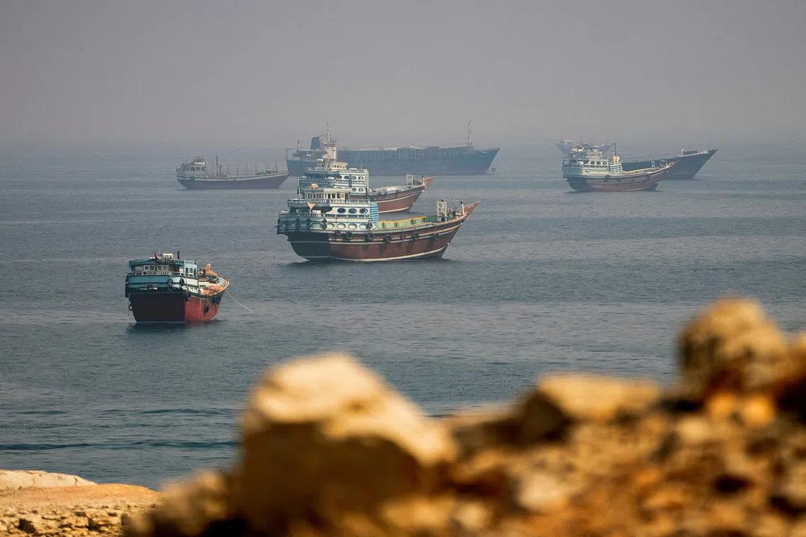 Tankers Flood the Strait While Iranian Ports Stay Empty