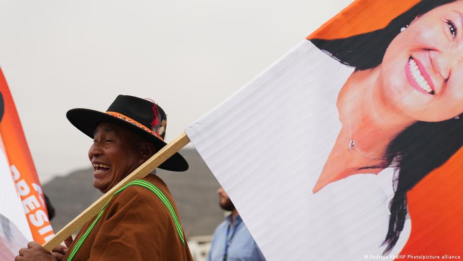 Fujimori's Peru: Balancing China and the US in a Strategic Region
