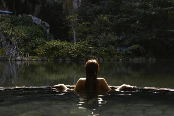 The Wellness Industry's New Target: New Mothers