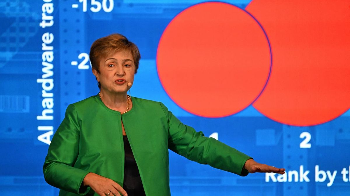 A Global Economic Storm Gathers: Who Will Weather the Coming Shock?