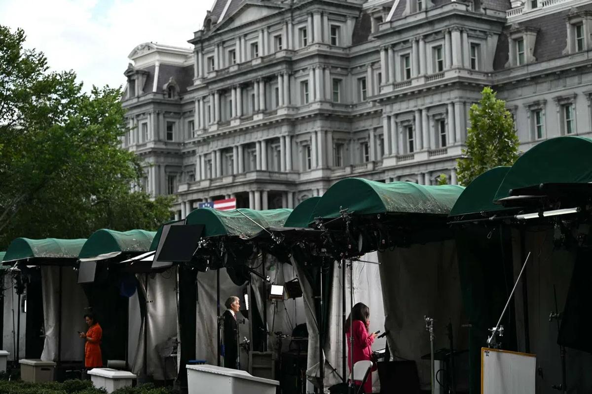 The White House's Closed Doors: Who Pays for the Silence?