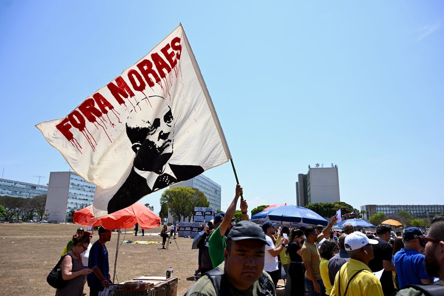Brazil's High Court Faces Its Own Reckoning as a Bank Collapses