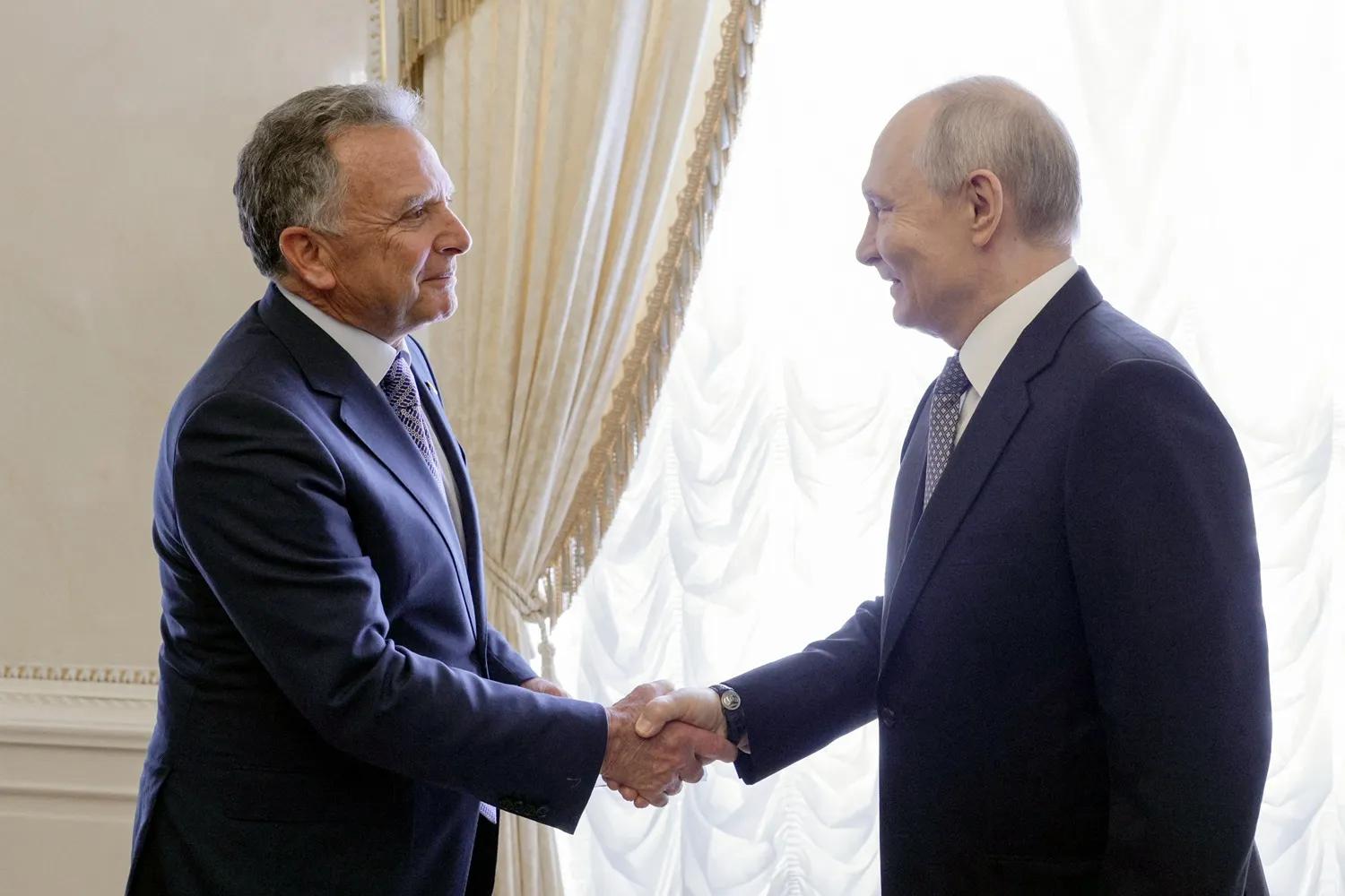 When Flattery Becomes a Deal: How a U.S. Envoy’s Praise of Putin Could Shift Ukraine’s War