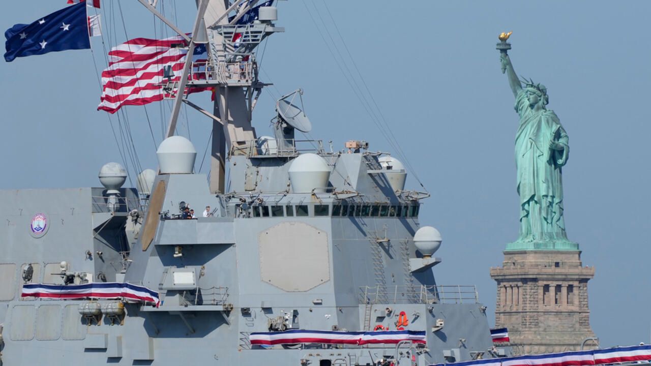 US Celebrates 250th Birthday Amidst Deepening Divisions and Heatwave