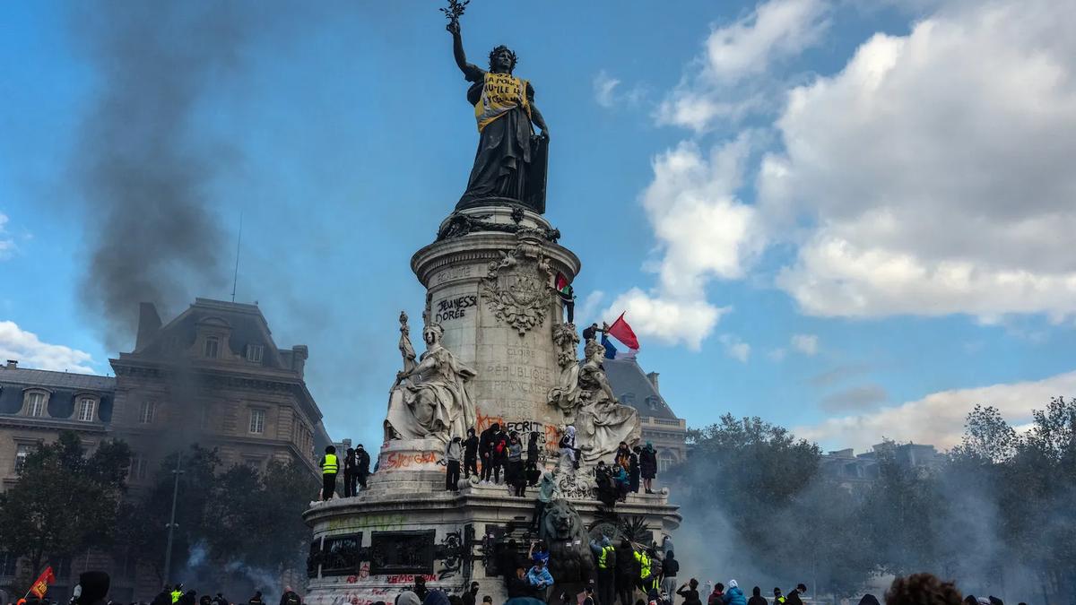 When Curfews Meet the Streets: France’s Youth Fight the State