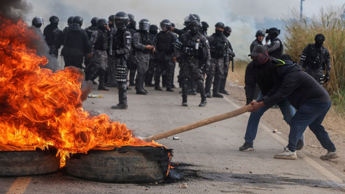Bolivia's Authoritarian Shift: Implications of Military Measures Against Nationwide Protests