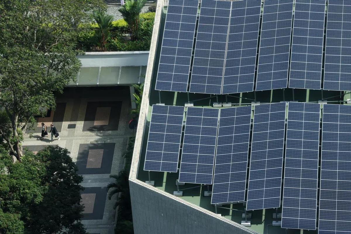 US Escalates Tensions with China: Adding Solar and Battery Firms to Military-Linked List