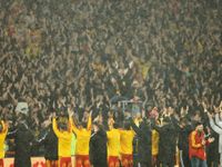 France's Stadiums Roar for the Streets, Defying Calls for Silence