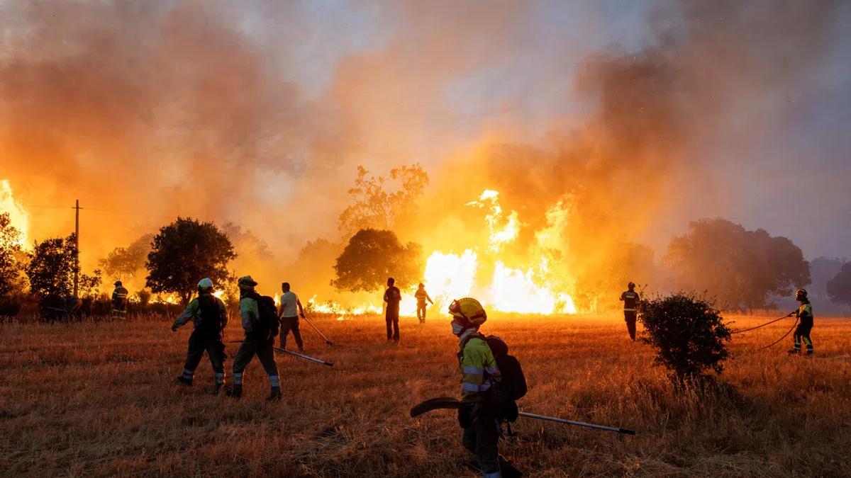 A Celestial Spectacle, a Terrestrial Tinderbox: Spain's Climate Test
