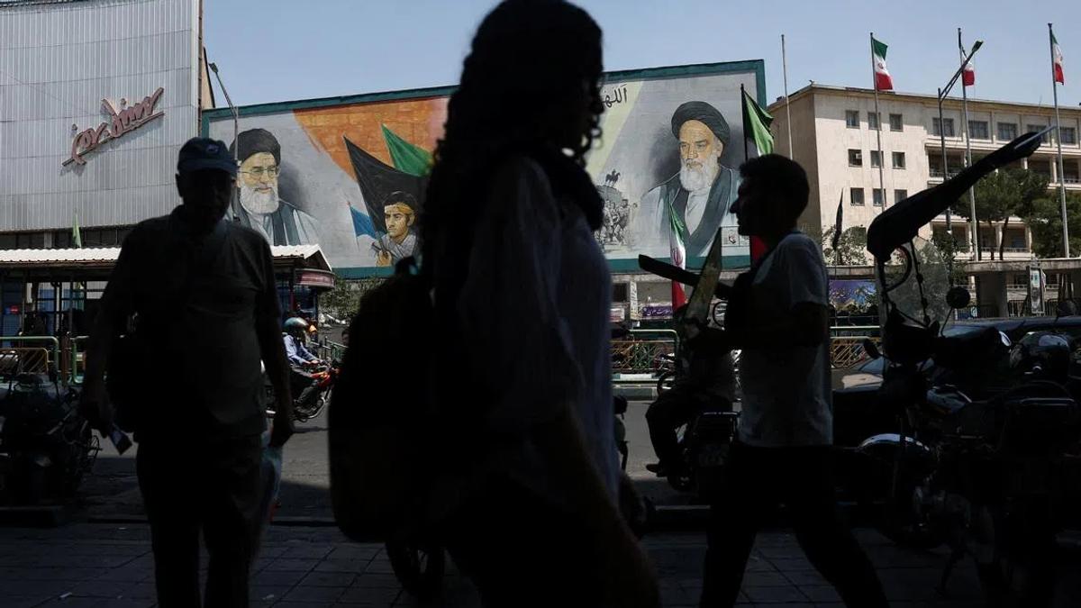Iran's Retaliatory Strikes: A Deepening Escalation in the Middle East