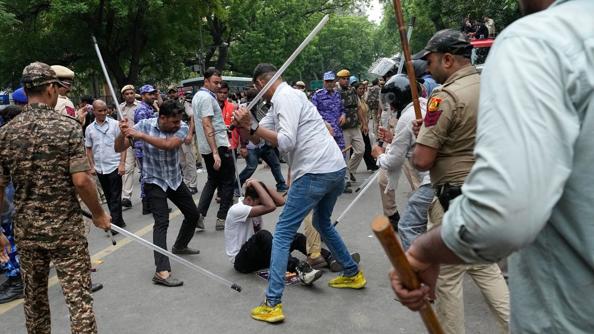 India's Cockroach Movement: A Growing Challenge to the Government