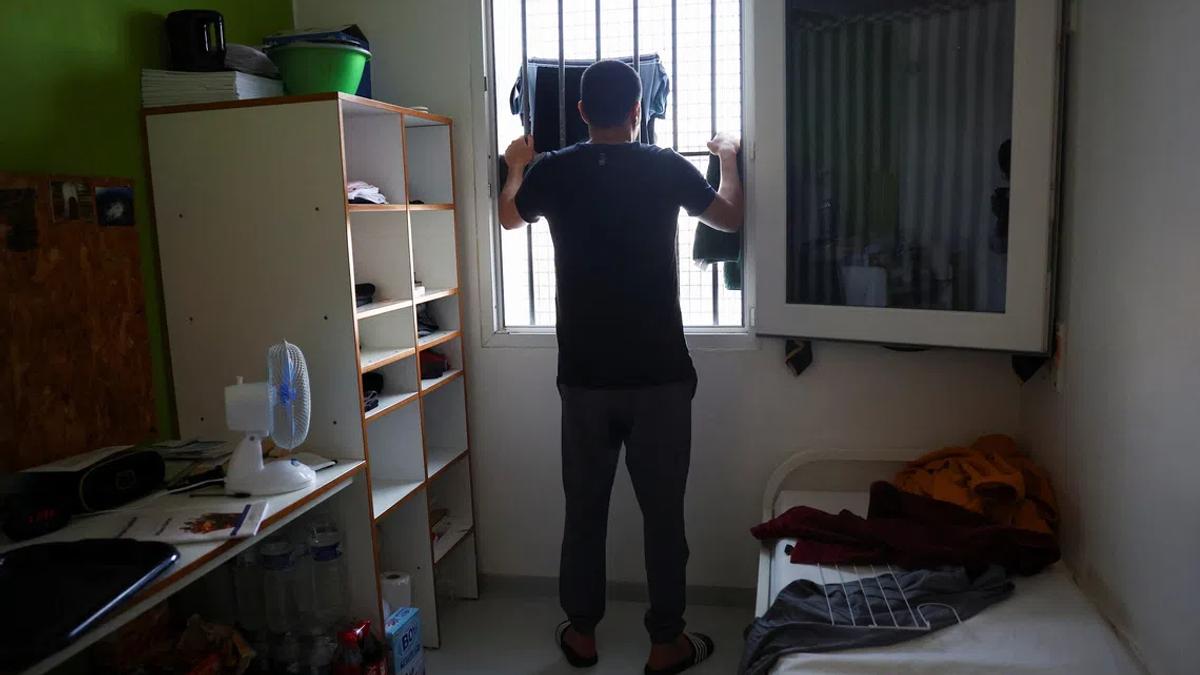 Europe's Hidden Crisis: When Summer Heat Exposes Political Neglect in Prisons