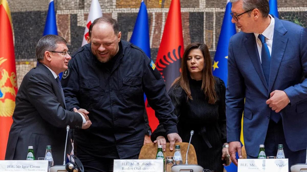 EU Expansion Uncertainty: Serbia's Vucic Cautions Against Swift Membership