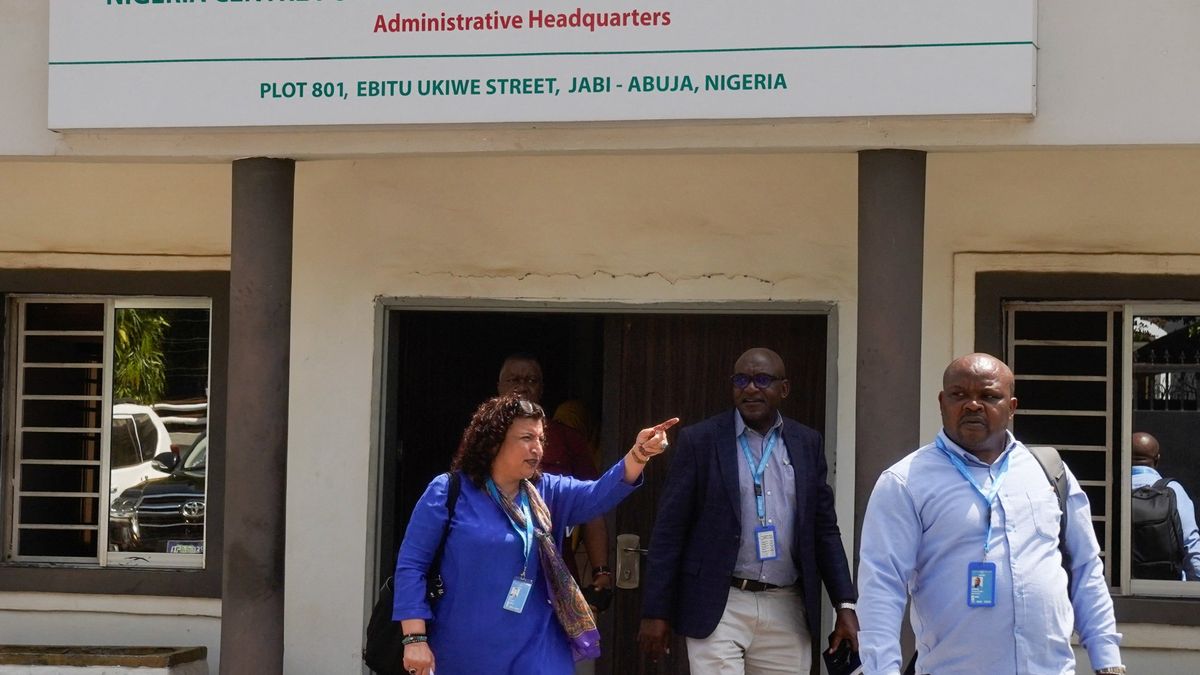 A Diplomat’s Illness, Nigeria’s Test: How One Ebola Case Exposes Continental Gaps