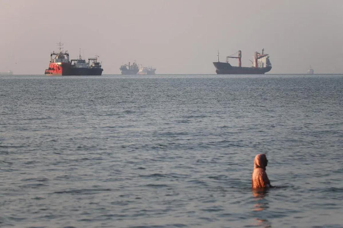 EU Sanctions Iran Guards: A Strategic Response to Hormuz Closure