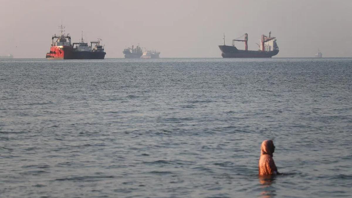EU Sanctions Iran Guards: A Strategic Response to Hormuz Closure