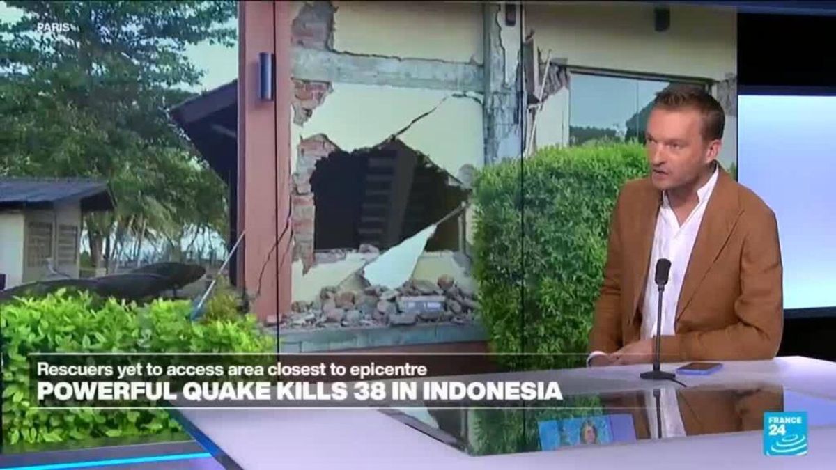 Earthquake Exposes Indonesia's Disaster Response Challenges