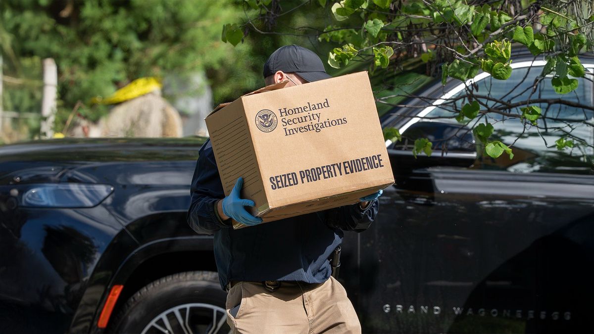 A Search Warrant and a Campaign: What Ilhan Omar’s Home Raid Means for Voters