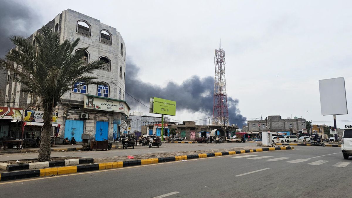 Yemen's Port Attack: The Price of a Proxy War Paid by Sailors and Shoppers