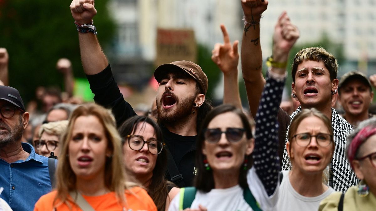 A Roof Denied: Spain's Housing Crisis Exposes a Fractured Nation