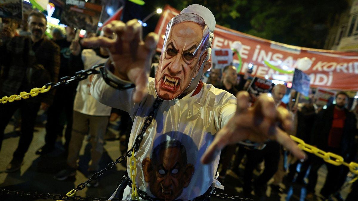 October 7's Echo: Global Streets Demand Gaza Ceasefire