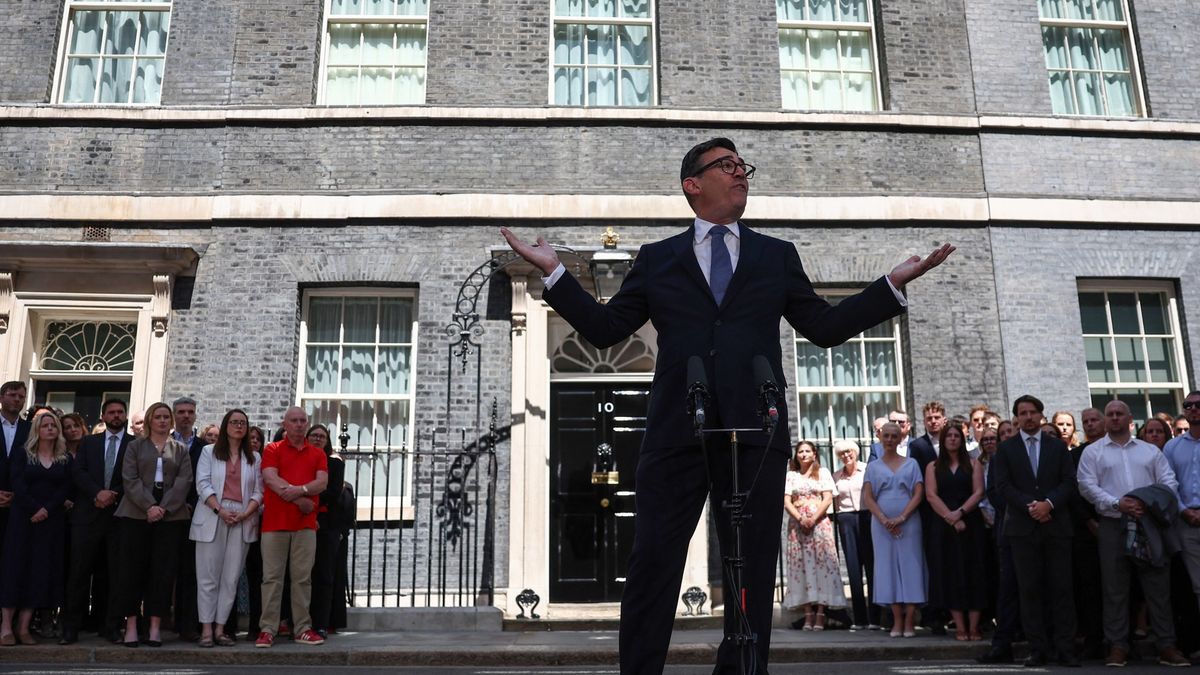 Andy Burnham Assumes UK Premiership Amidst Deep Instability, Pledges 'Circuit-Breaker' for Britain