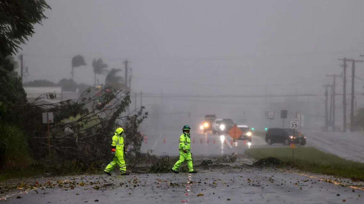 Hawaii's Hurricane Hangover: Who Pays the Price for Climate Chaos?
