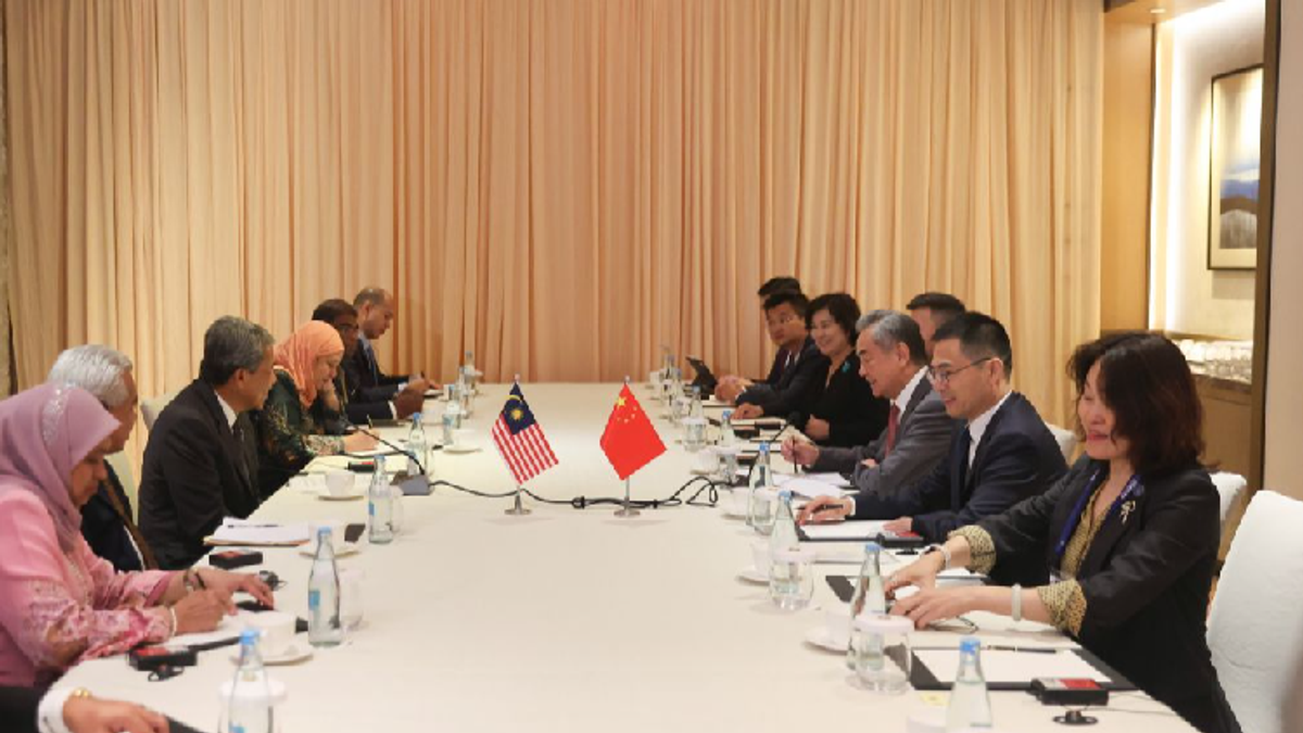 China Seeks Early COC Conclusion to Safeguard Regional Peace