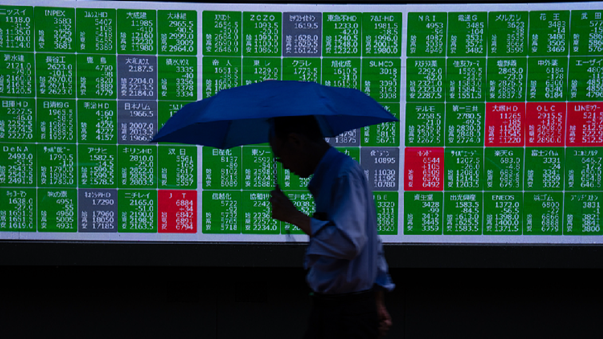 Japan's Quiet Squeeze: How Everyday Life is Paying for Policy Paralysis