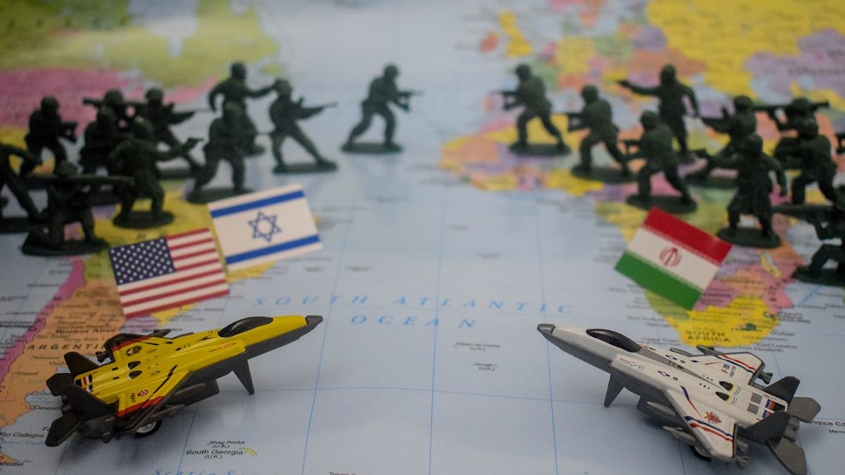 Trump's Warning to Iran: A Ticking Clock for Peace Progress