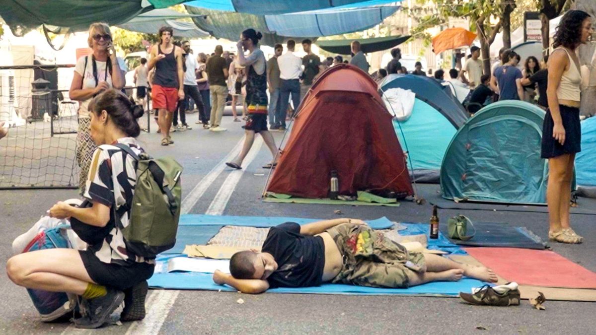 Rome's Evicted: When a Fire Becomes a State Opportunity