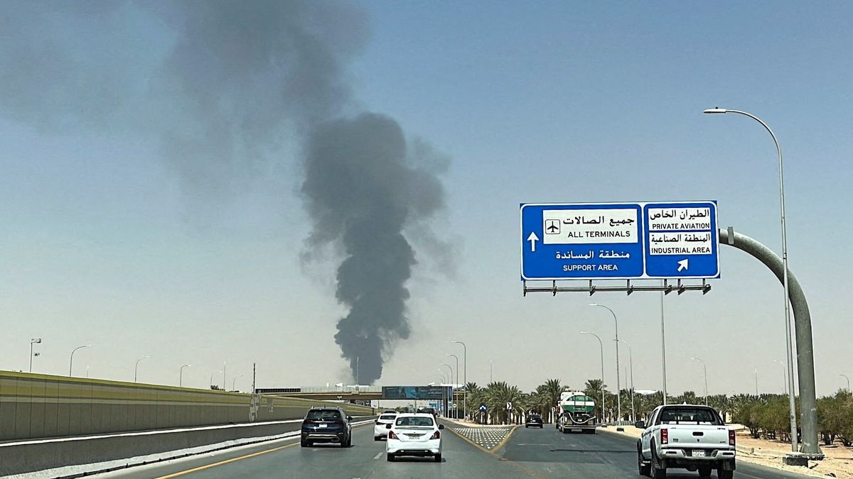 A Missile Over Riyadh: The Power Play Behind the Houthi Strike