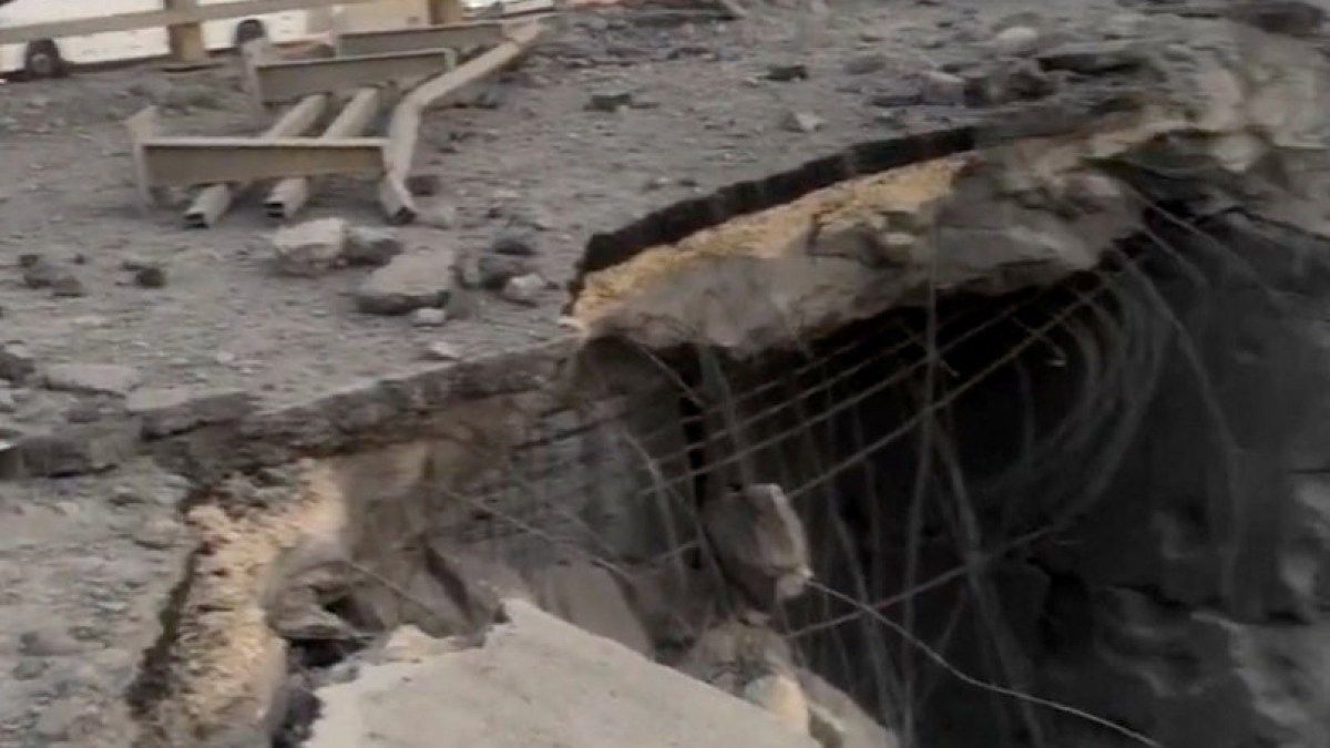 US Escalates Iran Campaign, Targeting Civilian Infrastructure Amid Strait of Hormuz Tensions