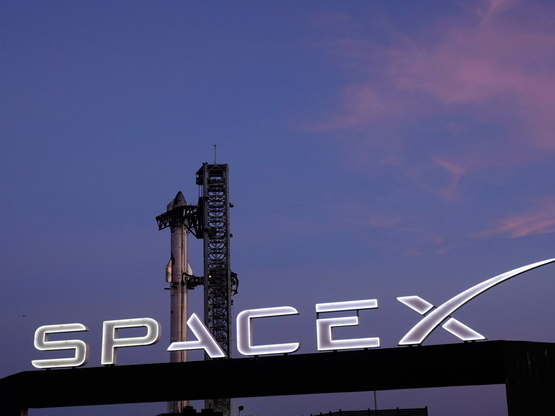 SpaceX IPO Raises Concerns Over Governance, Valuation, and AI Bubble