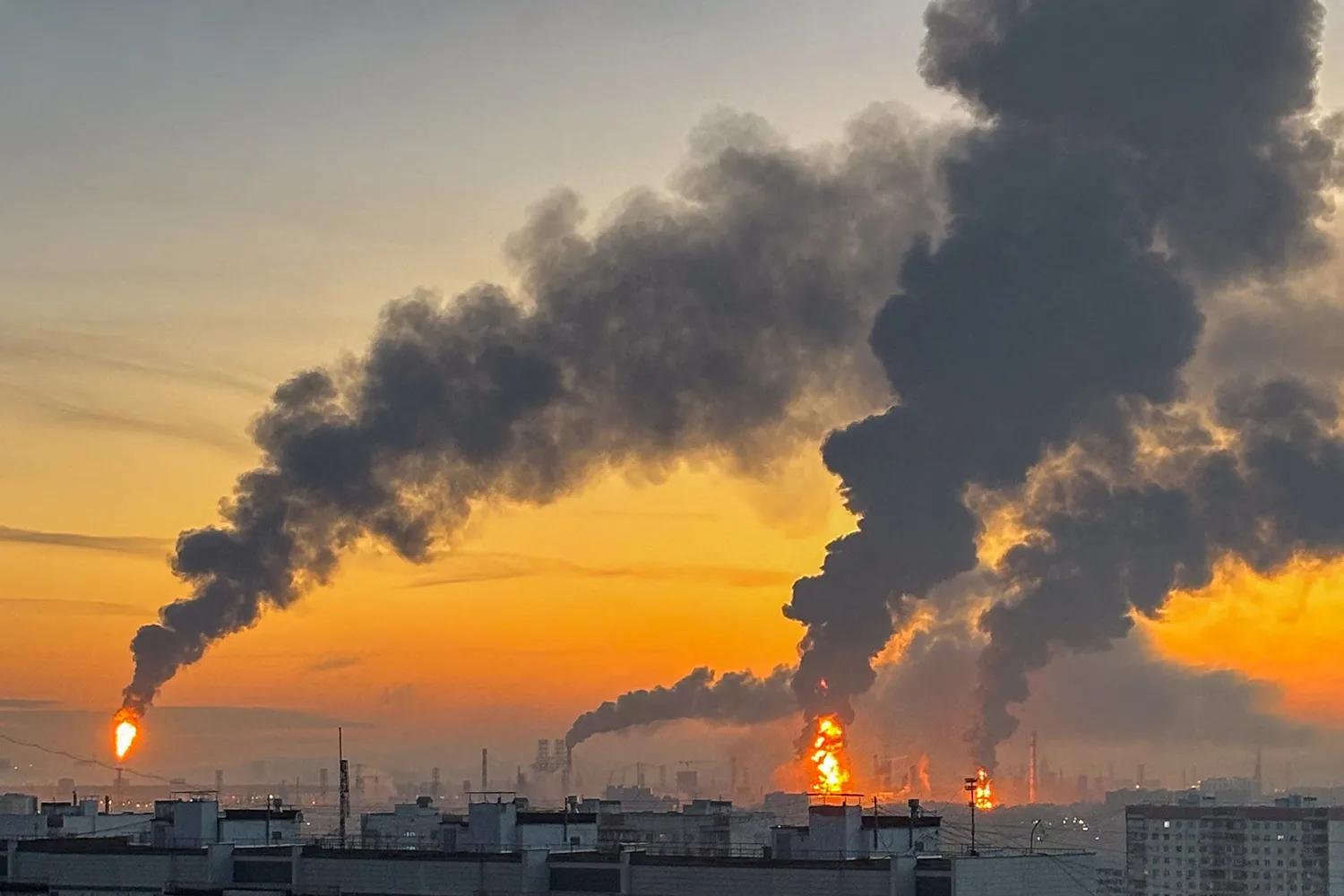 Ukraine’s Oil Strikes: Kyiv Defies Washington’s Energy Truce