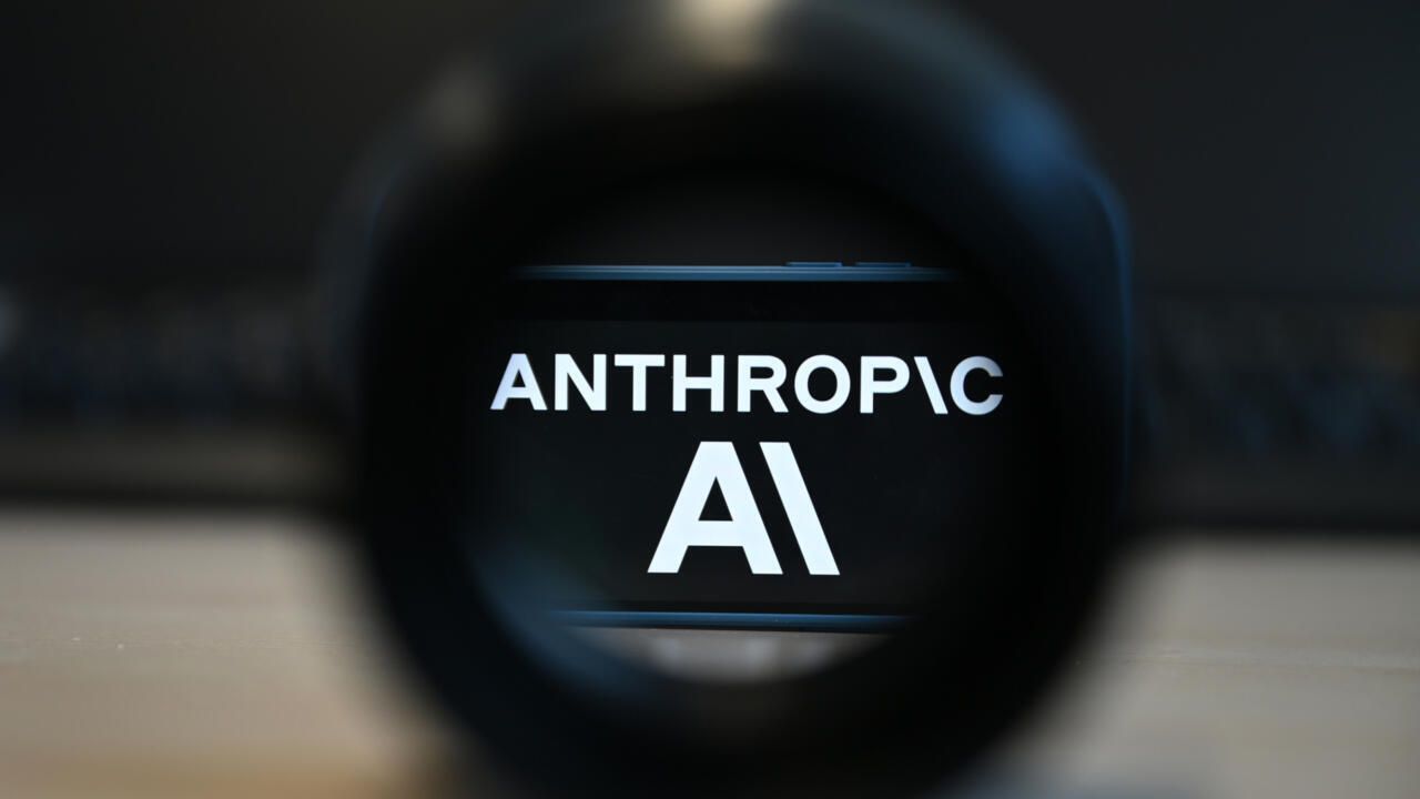 US Ban on Foreign Access to Anthropic's Top-Tier AI Models: Geopolitical Implications