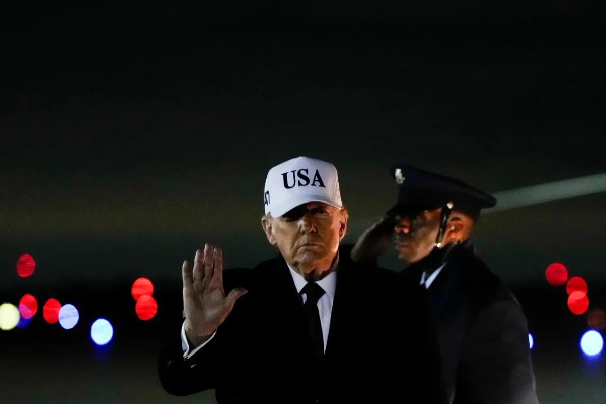 Trump Threatens 25% Tariff on Any Country Doing Business With Iran